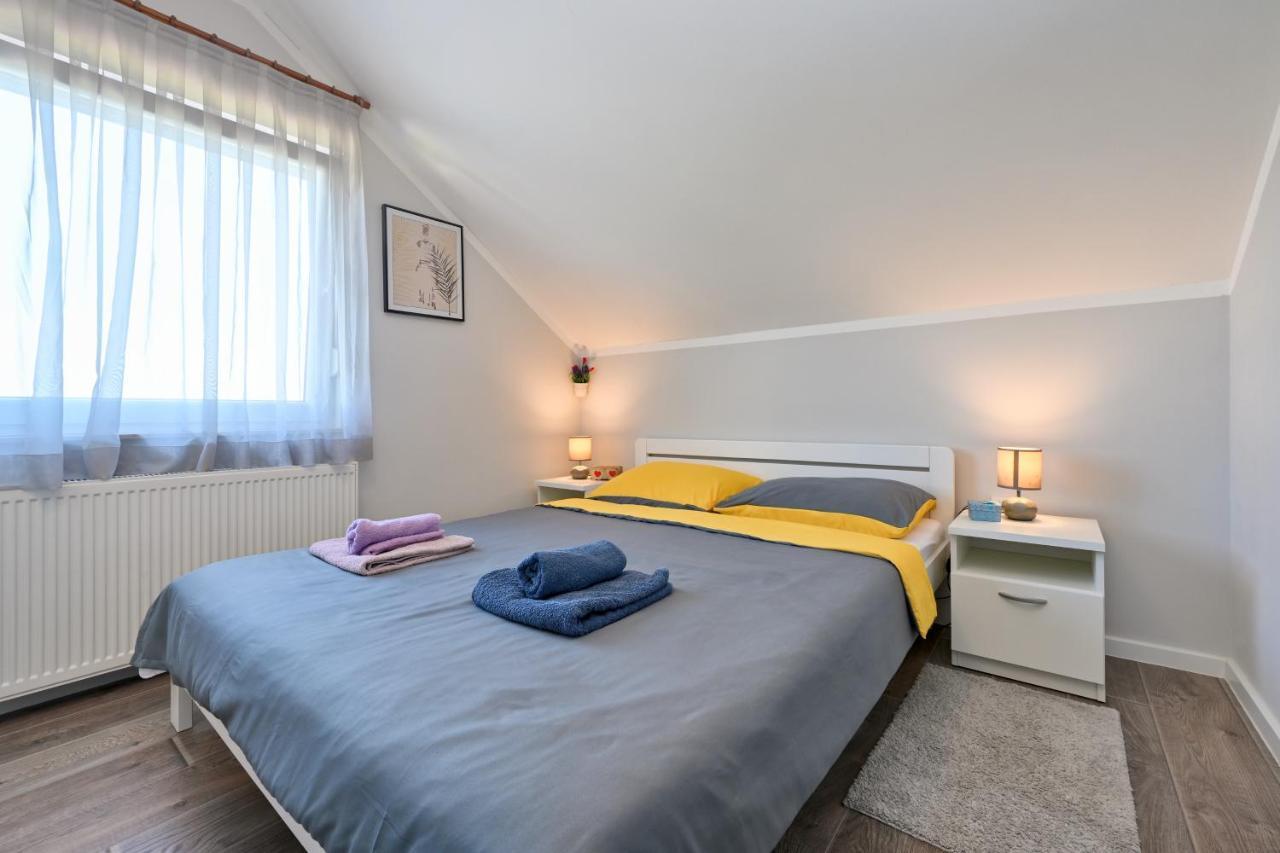 Cvetkova Hiza Sa Jacuzzijem Villa Tuheljske Toplice Exterior photo