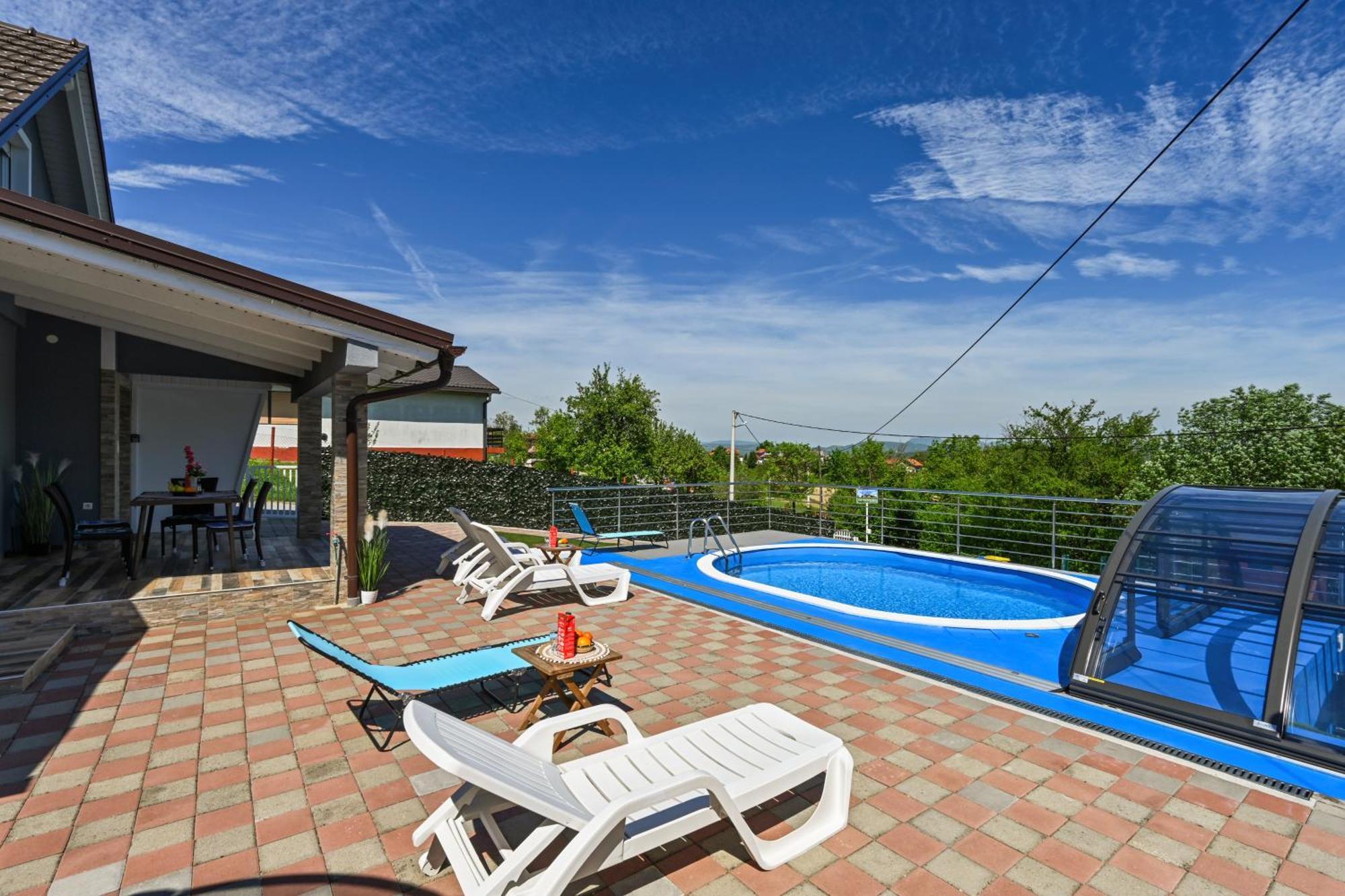 Cvetkova Hiza Sa Jacuzzijem Villa Tuheljske Toplice Exterior photo
