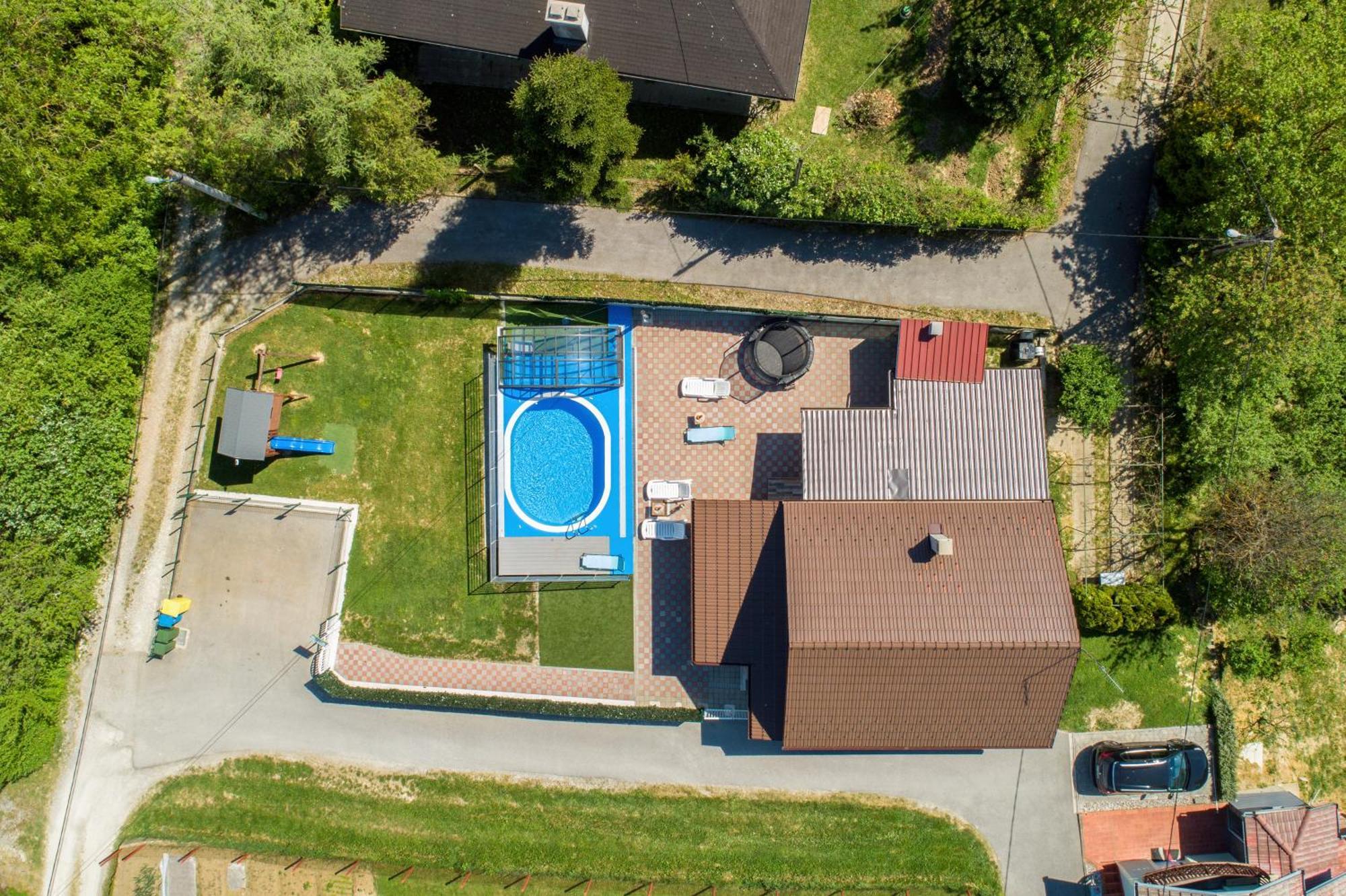 Cvetkova Hiza Sa Jacuzzijem Villa Tuheljske Toplice Exterior photo